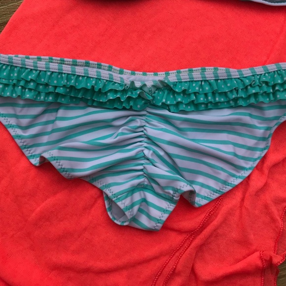 Ruffled Swimsuit- Medium/Large - Picture 5 of 6